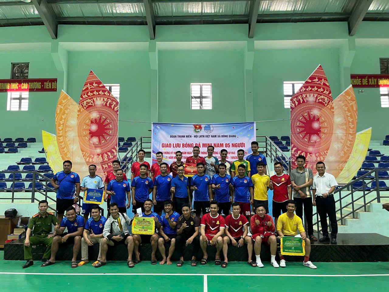 anh tin bai